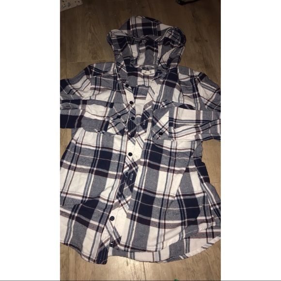 Flannel cover up - Picture 2 of 3